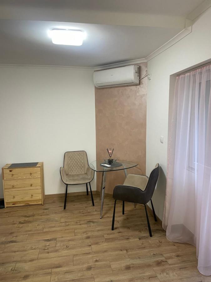 Heet Apartment Belgrado Exterior foto